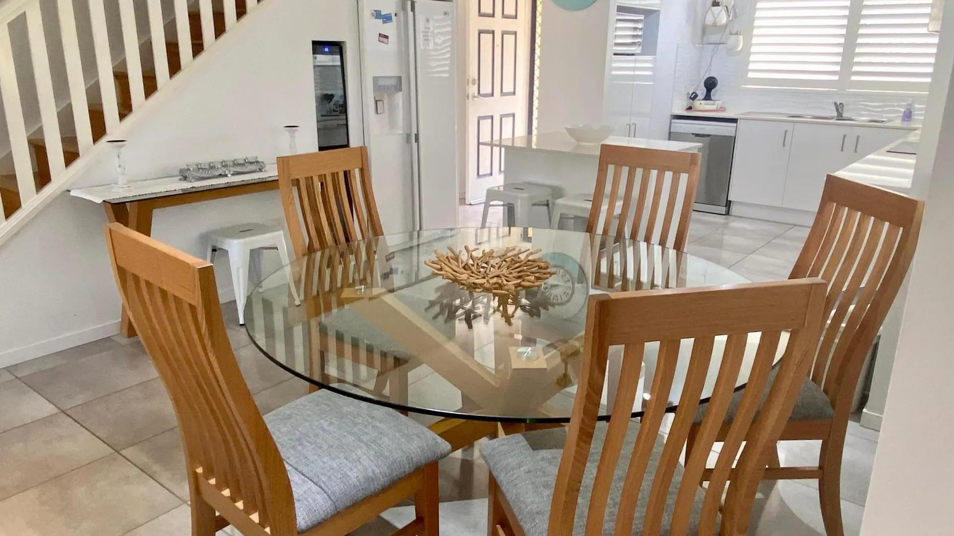 דירה Aitkenvale Park View On Bayswater | 2 Storey Townhouse